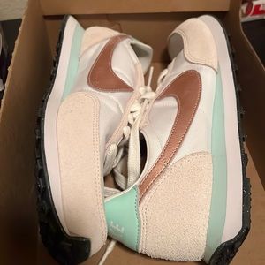 Nike waffle trainer 2